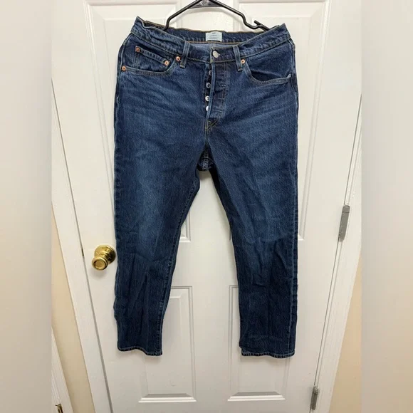 Levi’s 501 Curve Jeans Womens 30x30 Dark Wash Straight Leg GUC - Picture 2 of 8